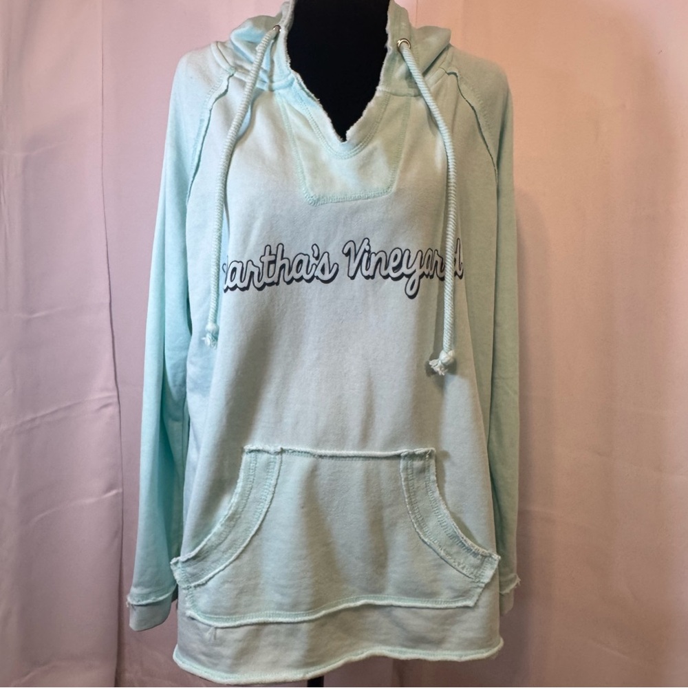 Marthas Vineyard Hooded T-Shirt Medium Blue V-Neck Raw Hem Beach Long Sleeve Tee